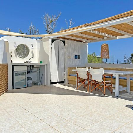 Villa Danae - Seaside Villa with Pool&Hot Tub Piso Livadi Exterior foto