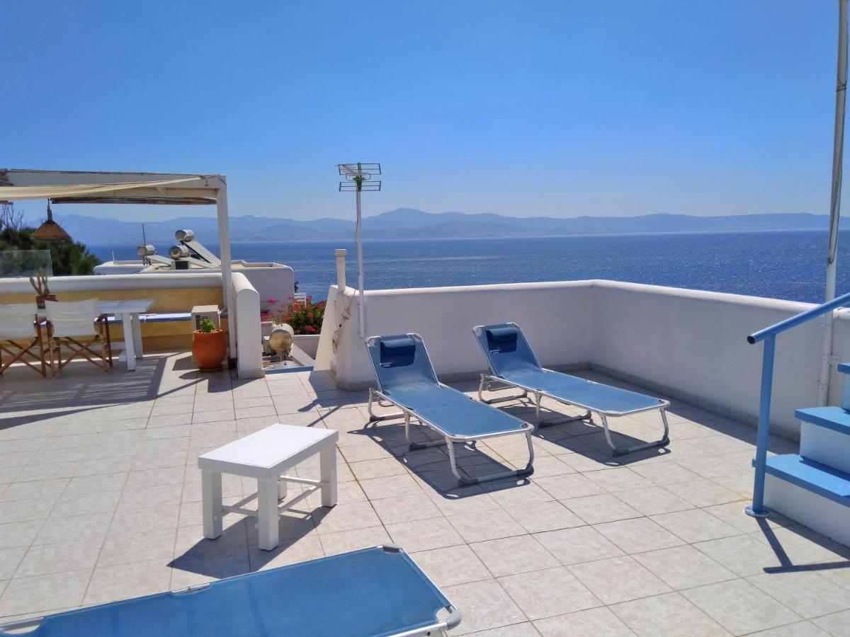 Villa Danae - Seaside Villa with Pool&Hot Tub Piso Livadi Exterior foto