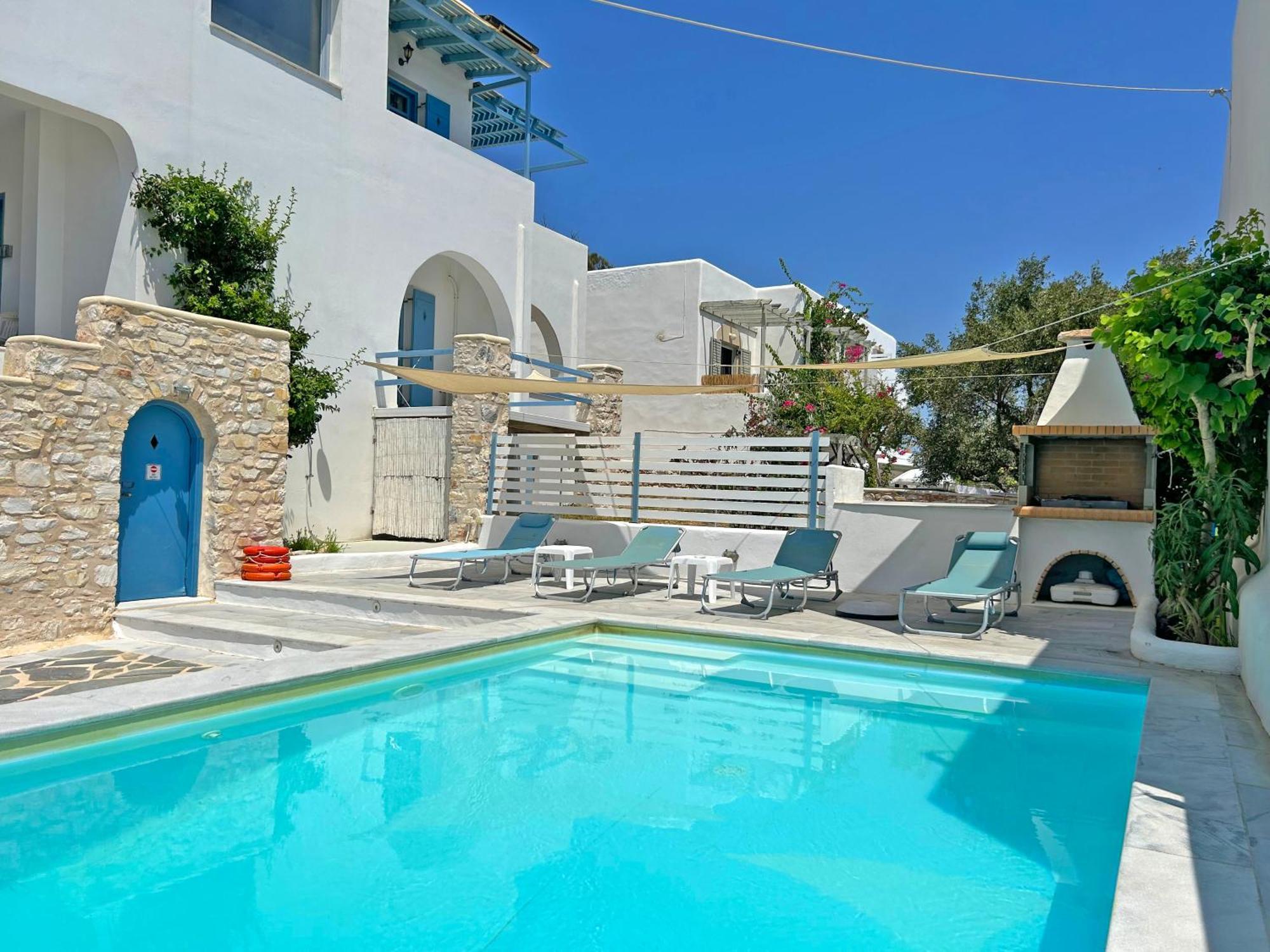 Villa Danae - Seaside Villa with Pool&Hot Tub Piso Livadi Exterior foto