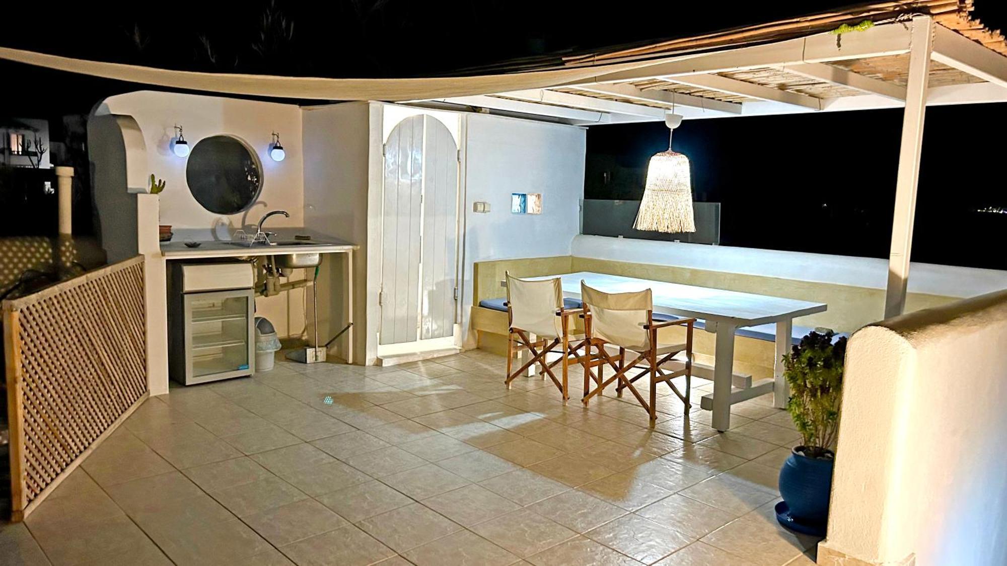 Villa Danae - Seaside Villa with Pool&Hot Tub Piso Livadi Exterior foto