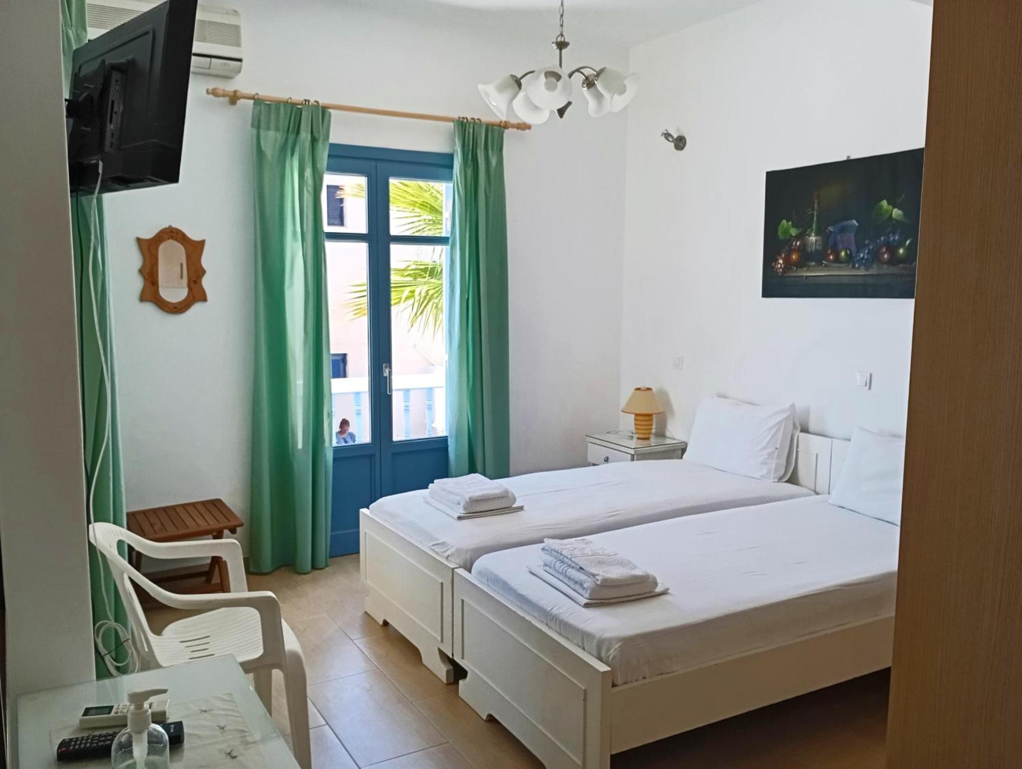 Villa Danae - Seaside Villa with Pool&Hot Tub Piso Livadi Exterior foto
